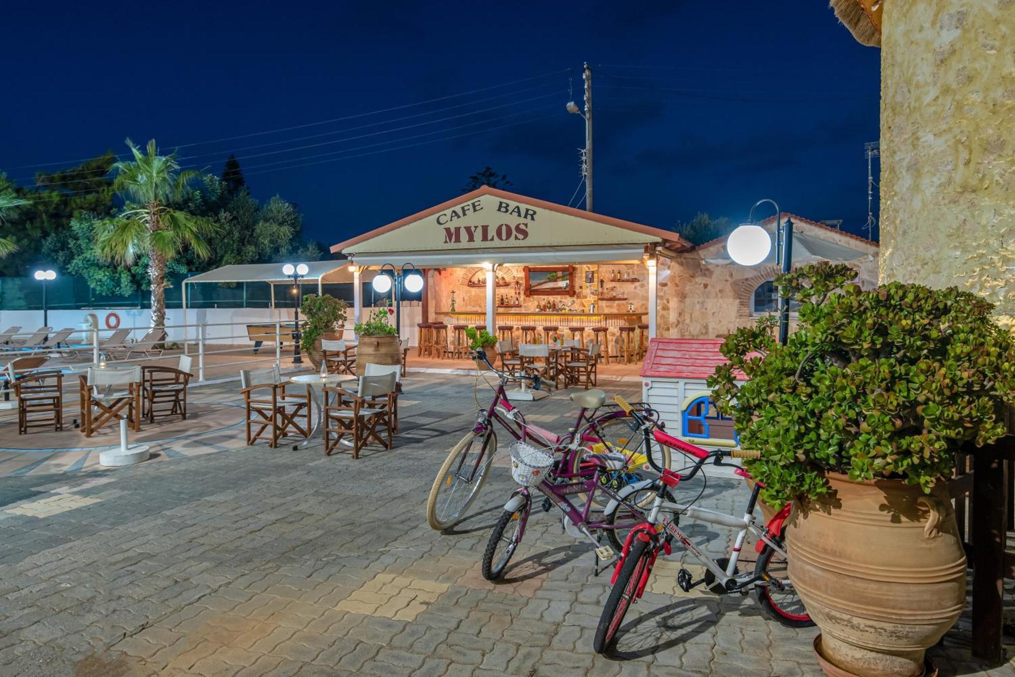 Mylos Apartments Anissaras Hersonissos  Exterior photo