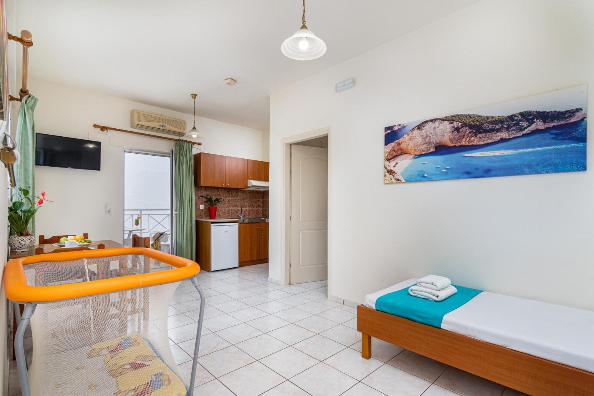 Mylos Apartments Anissaras Hersonissos  Exterior photo