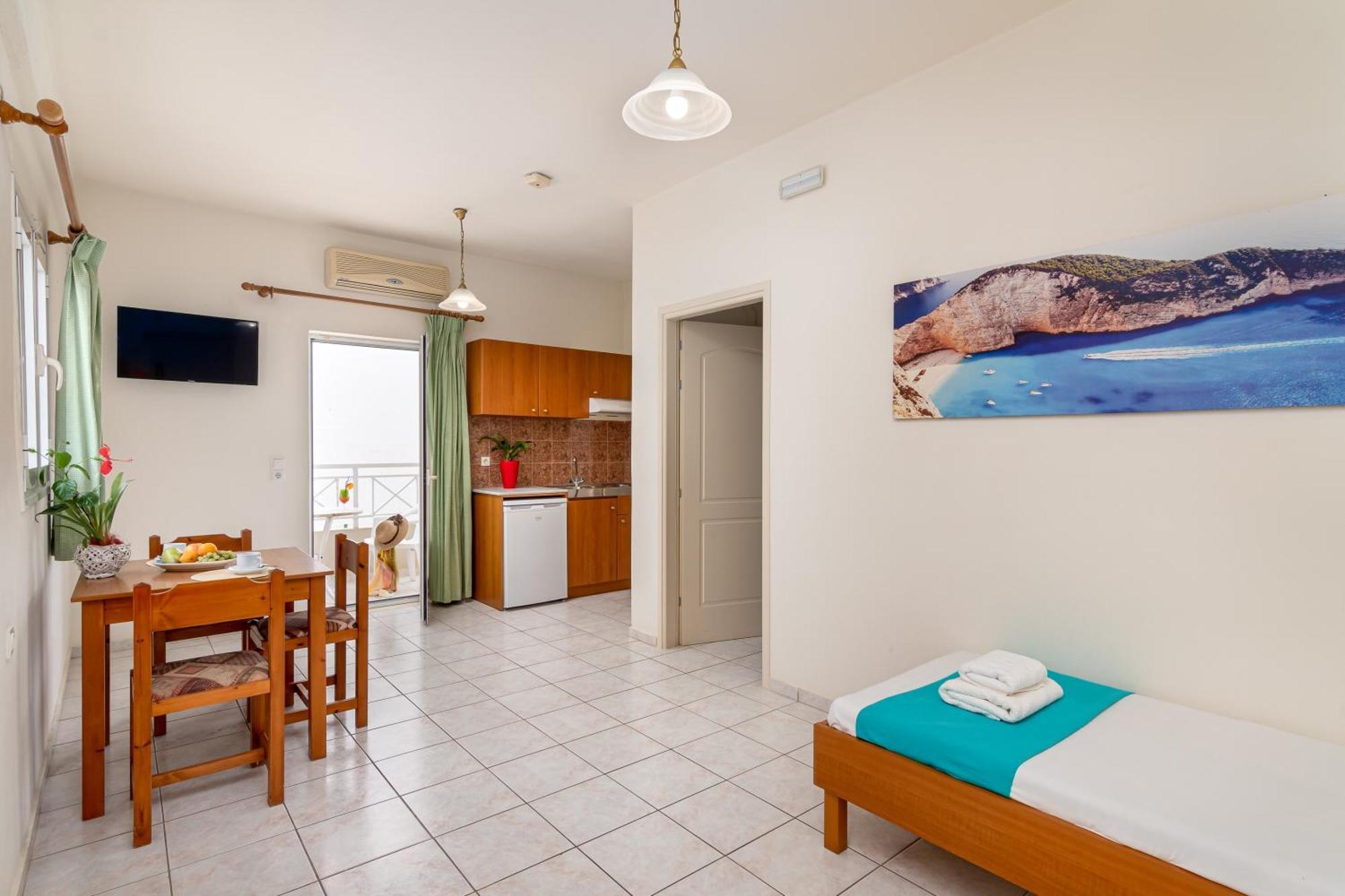 Mylos Apartments Anissaras Hersonissos  Exterior photo